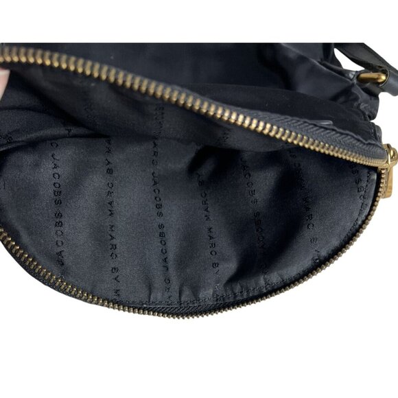 Marc By Marc Jacobs Black Nylon Crossbody Bag 9"x10" Gold Hardware - Picture 7 of 11